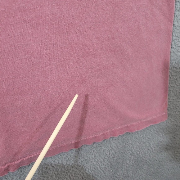 VTG Bikinis & Martinis Shirt Mens Large Pink Solid Crew Neck Logo Casual Tee USA - Picture 7 of 12